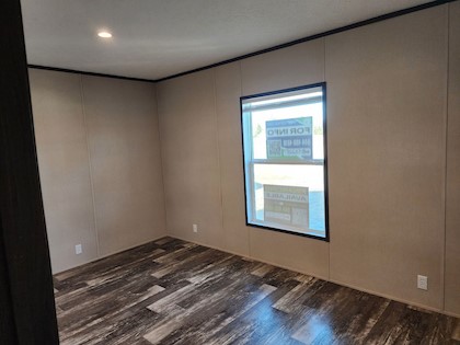 5-3Beds-2Baths-1216sqft-76-x-16