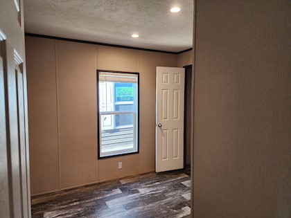 6-3Beds-2Baths-1216sqft-76-x-16