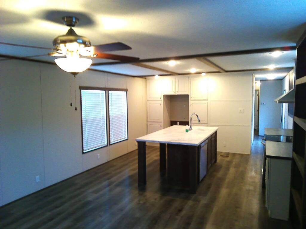 8-3-Bedrooms-2-Baths-1216sqft-76-x-16-1024×768